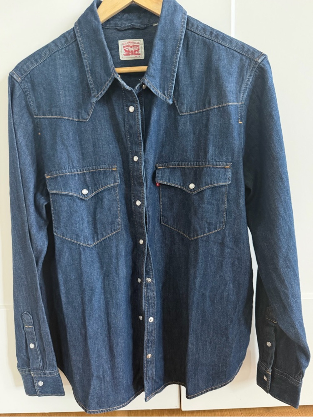 Levi’s Women’s XL Essential Western Denim Pearl Snap Shirt - Dark Indigo